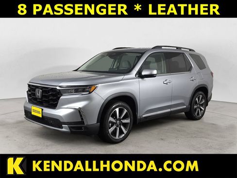 Certified 2025 Honda Pilot Touring image 1