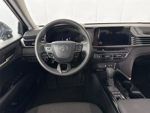 Certified 2025 Toyota Camry LE image 31