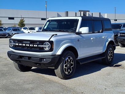 New 2025 Ford Bronco Outer Banks