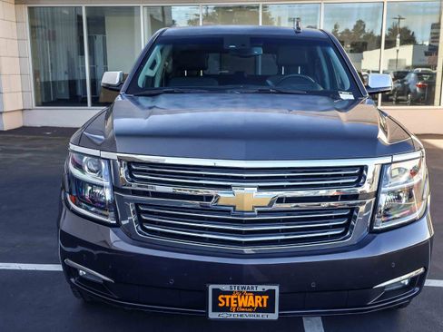 Used 2017 Chevrolet Suburban Premier image 22