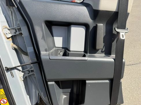 Used 2014 Toyota FJ Cruiser 4WD w/ Upgrade Package image 12