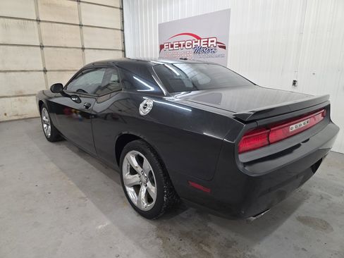 Used 2014 Dodge Challenger SXT Plus image 11