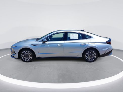 Certified 2025 Hyundai Sonata SEL FWD image 8