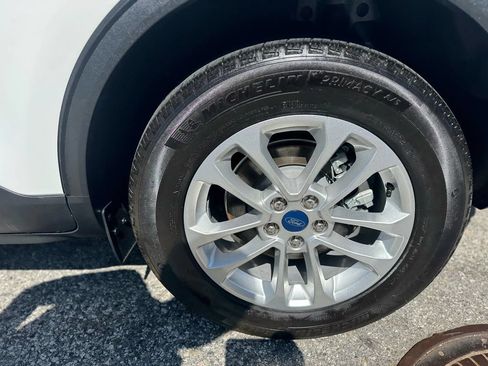 Used 2022 Ford Escape SE FWD image 7