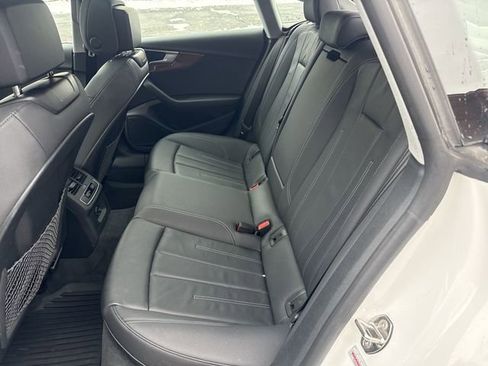 Used 2022 Audi A5 2.0T Premium image 25