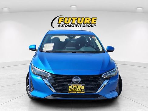 Certified 2025 Nissan Sentra SV FWD image 2