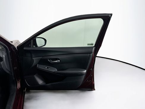 Used 2024 Nissan Sentra SV image 30