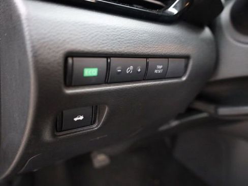 Used 2024 Nissan Sentra SV image 16