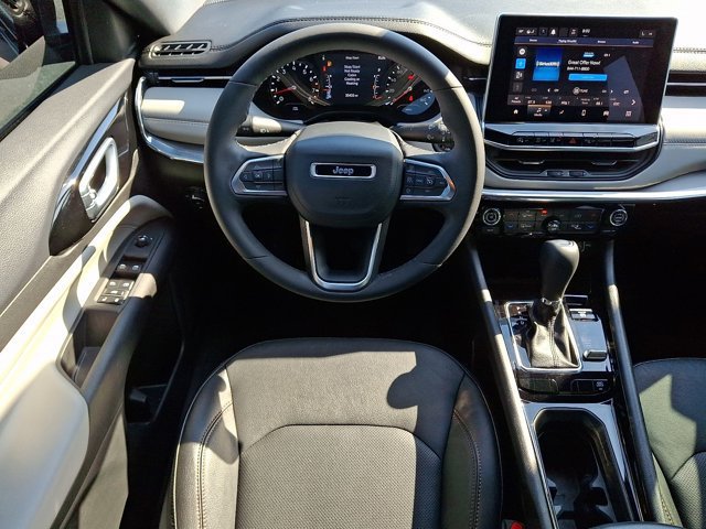 Certified 2023 Jeep Compass Limited AWD/4WD image 14