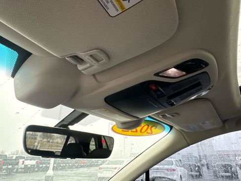 Used 2022 Subaru Outback Limited image 27