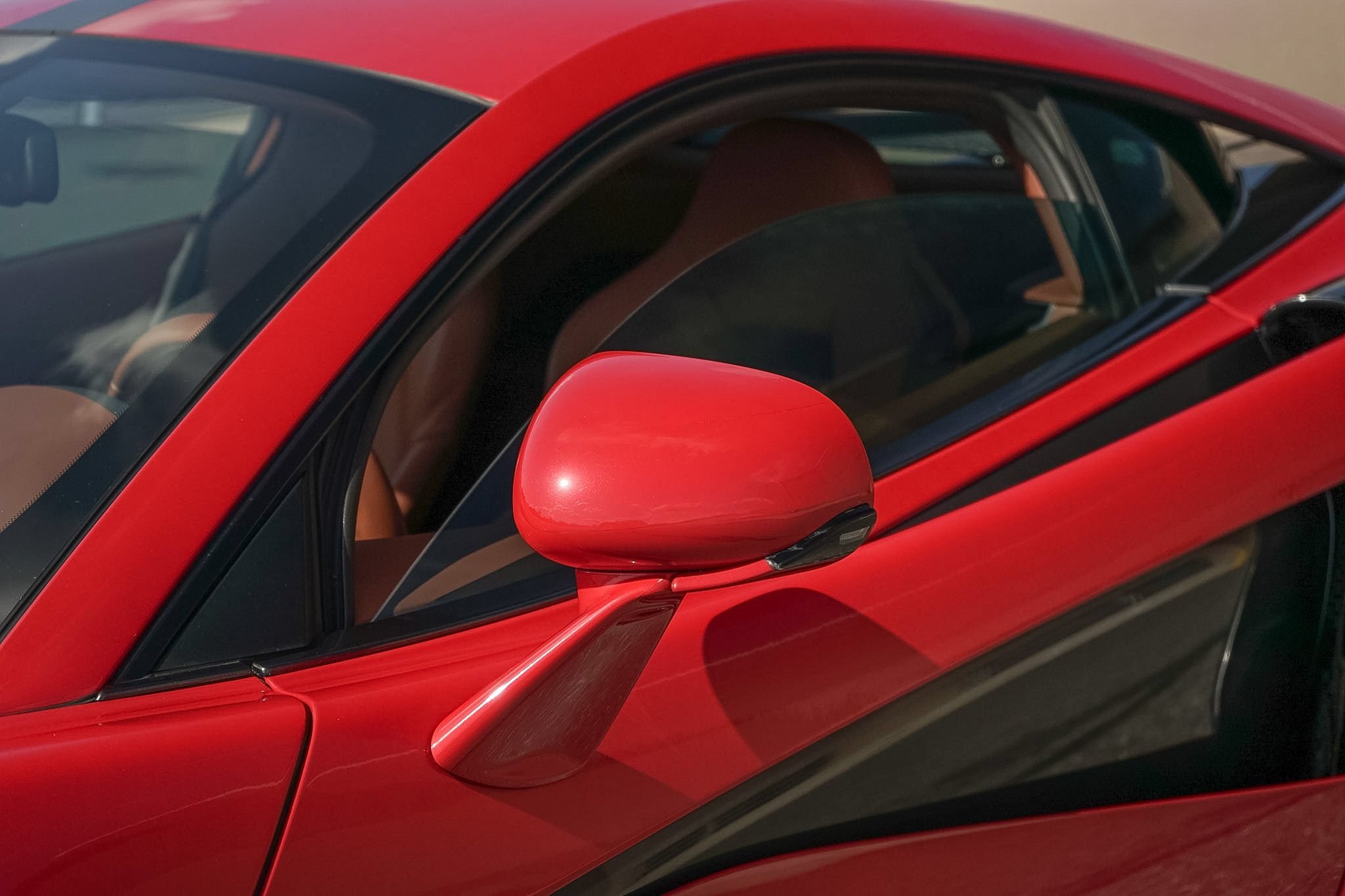 Used 2016 McLaren 570S Coupe RWD image 13
