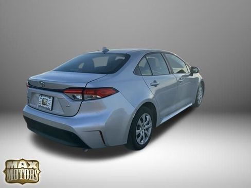 Used 2024 Toyota Corolla LE image 9