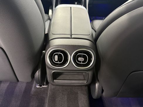 Used 2025 Mercedes-Benz GLC 350e GLC 350e w/ AMG Line image 29