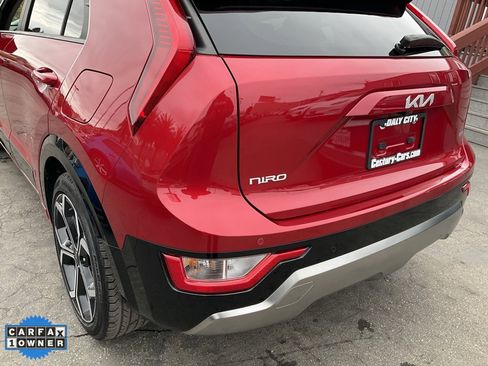 Used 2024 Kia Niro EX Touring image 87
