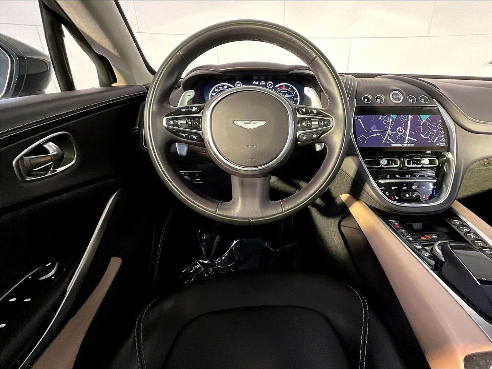 Used 2021 Aston Martin DBX AWD/4WD image 13