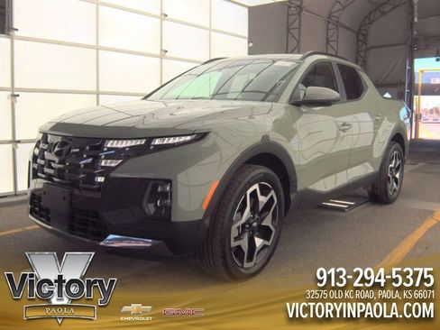 Used 2023 Hyundai Santa Cruz Limited image 1