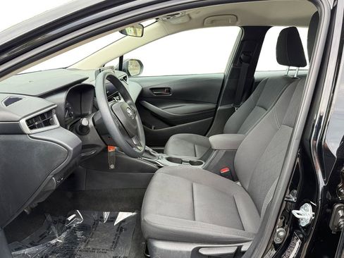 Used 2024 Toyota Corolla LE image 11