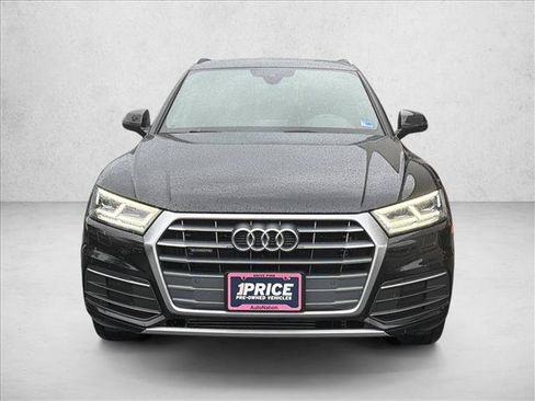 Used 2020 Audi Q5 2.0T Premium Plus w/ Premium Plus Package AWD/4WD image 2
