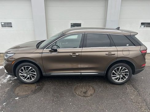 Certified 2022 Lincoln Corsair AWD w/ Equipment Group 101A image 3