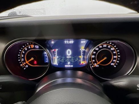 Used 2021 Jeep Gladiator Willys image 14