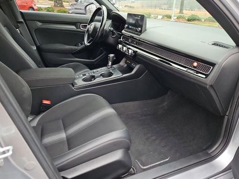 Used 2023 Honda Civic Sport image 12