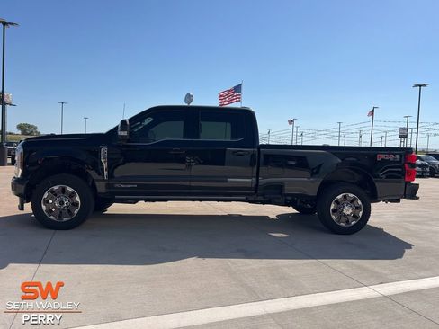 New 2025 Ford F350 King Ranch w/ FX4 Off-Road Package image 8