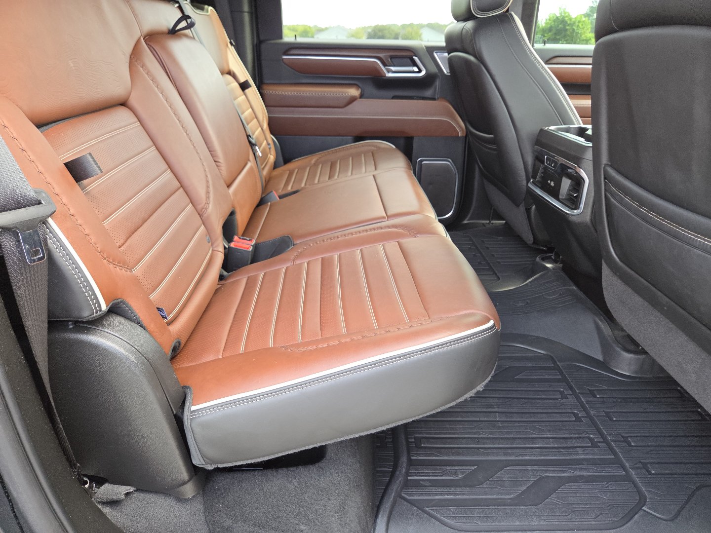 Used 2025 GMC Sierra 3500 Denali Ultimate AWD/4WD image 28