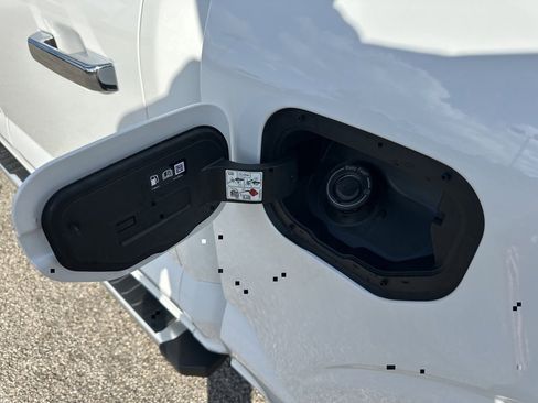 New 2024 Ford F150 XLT w/ Equipment Group 302A MID image 20