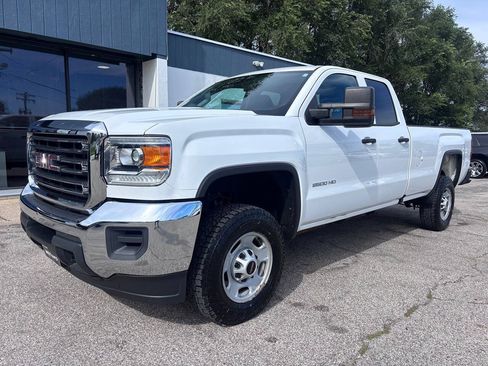 Used 2019 GMC Sierra 2500 2WD Double Cab w/ Sierra Convenience Package image 2