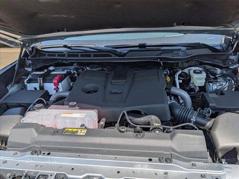 New 2026 Toyota Tundra Platinum AWD/4WD image 15