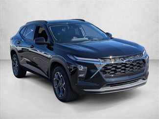 Used 2024 Chevrolet Trax LT w/ Driver Confidence Package video 3