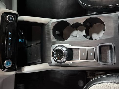 Used 2023 Ford Escape SE w/ PHEV Premium Package image 19