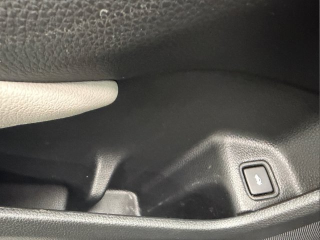 Used 2019 Honda Accord EX image 16