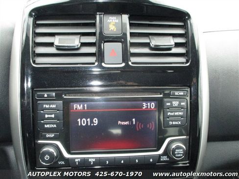 Used 2018 Nissan Versa SV image 24