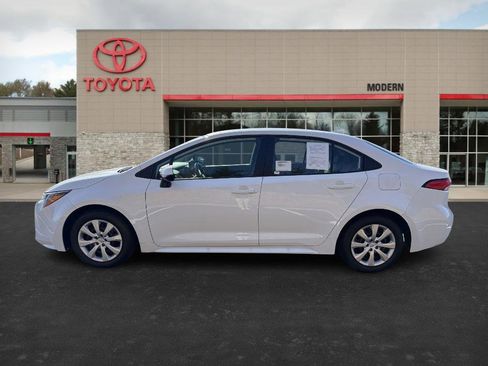 Certified 2025 Toyota Corolla LE image 7