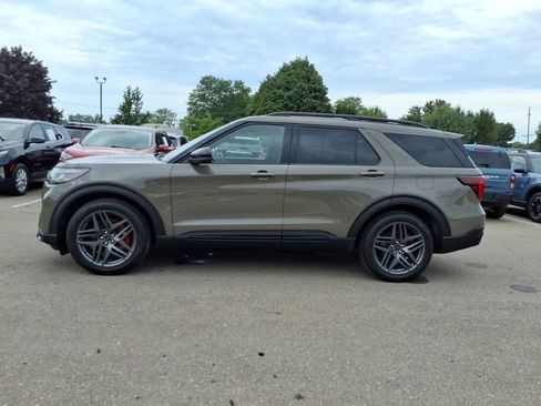 Used 2026 Ford Explorer ST w/ Sun And Sound Package AWD/4WD image 2