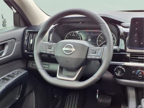 New 2026 Nissan Pathfinder SV w/ SV Premium Package FWD image 14