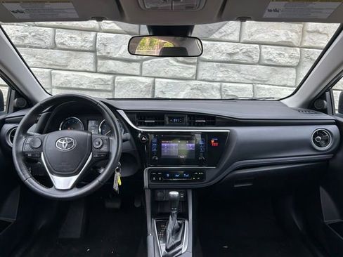 Used 2019 Toyota Corolla SE FWD image 10