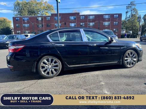 Used 2016 Honda Accord Sport image 5