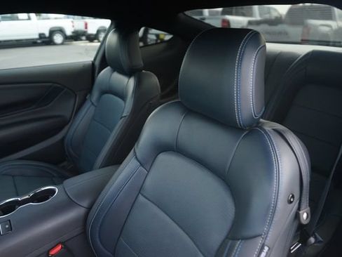 Used 2025 Ford Mustang GT Premium RWD image 10