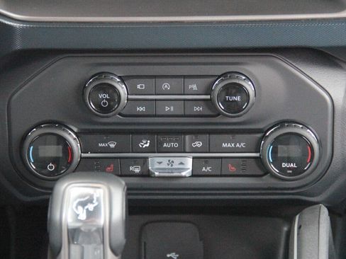 Used 2023 Ford Bronco Outer Banks image 21