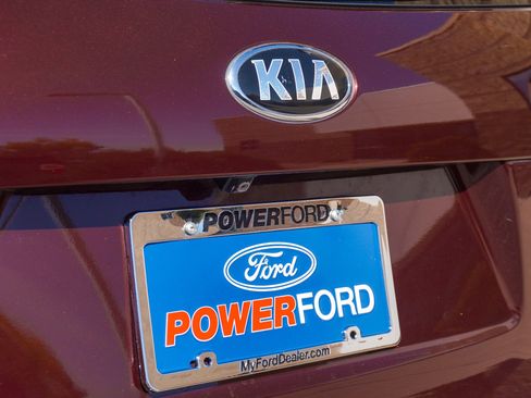 Used 2019 Kia Sorento LX image 19