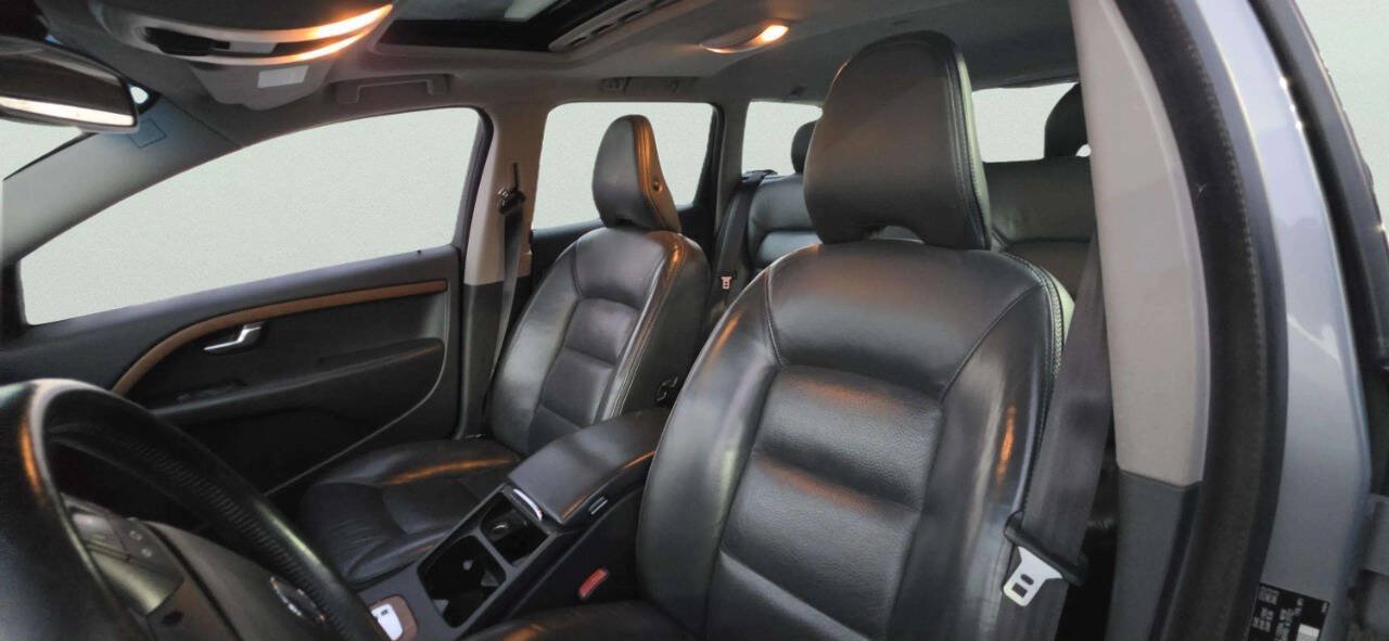 Used 2010 Volvo XC70 3.2 AWD/4WD image 8