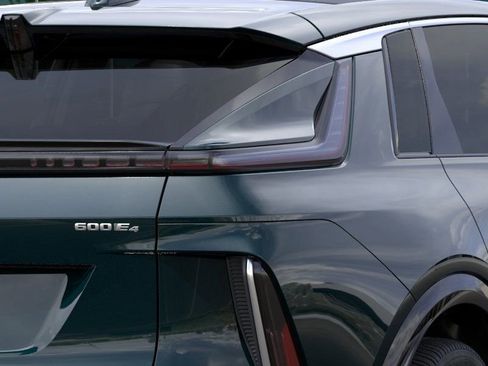 New 2026 Cadillac Lyriq Luxury image 11