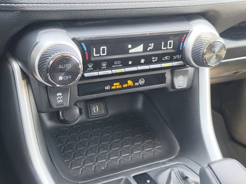 Certified 2023 Toyota RAV4 XLE w/ Convenience Package FWD image 22