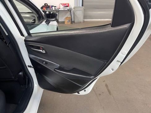 Used 2017 Toyota Yaris iA image 15