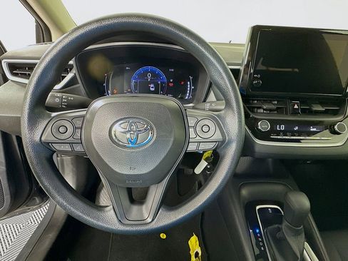 Used 2026 Toyota Corolla LE FWD image 11