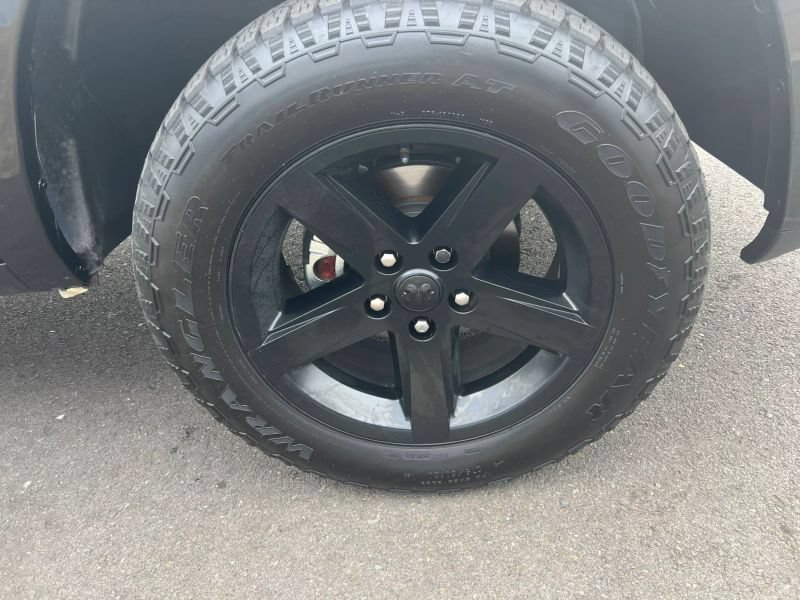 Used 2012 RAM 1500 Sport w/ Sport Premium Group AWD/4WD image 5