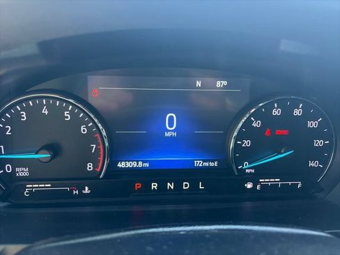 Used 2022 Ford Explorer XLT w/ Equipment Group 202A AWD/4WD image 17
