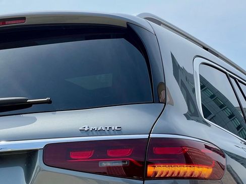Certified 2026 Mercedes-Benz GLS 450 4MATIC image 11